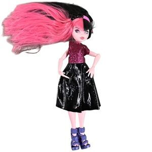 Monster High Draculaura Doll G3 Reboot 2022 Mattel Fashion Doll